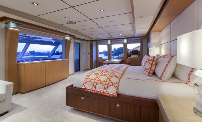 Charter Yacht VICTORIA DEL MAR - Photo by Jim Raycroft