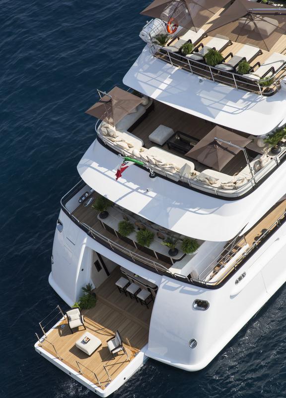 Illusion V superyacht - Decks