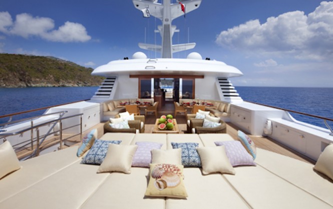 LADY BRITT yacht - Sundeck