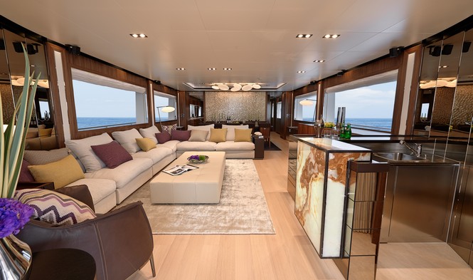 Luxury yacht Esther 7 - Main Saloon