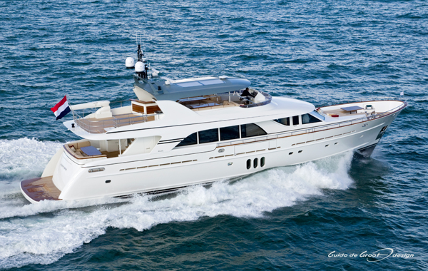 Mulder 98 Flybridge yacht YN1391 designed by Guido de Groot underway