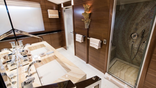 Superyacht Silver Wind - Master Bathroom - Photo Credits @ SuperyachtMedia
