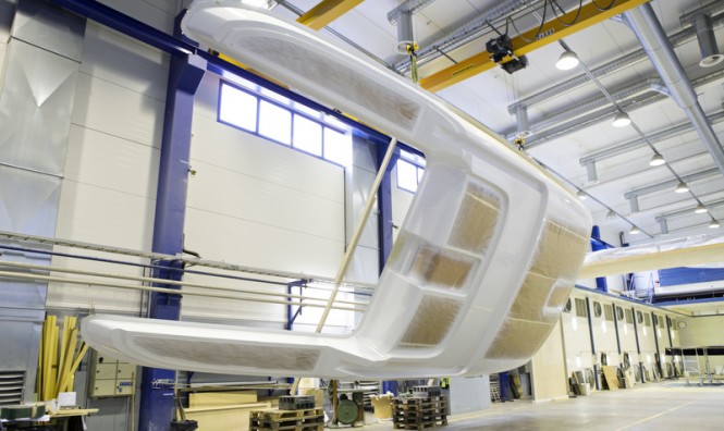 Superyacht Swan 115-001 top deck being turned © Nautor's Swan Karolina Isaksson, Bildbolager Du&Vi