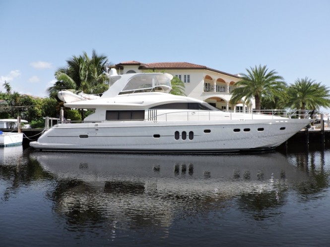 Luxury motor yacht Friendship