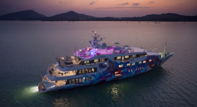 Luxury motor yacht Saluzi by night