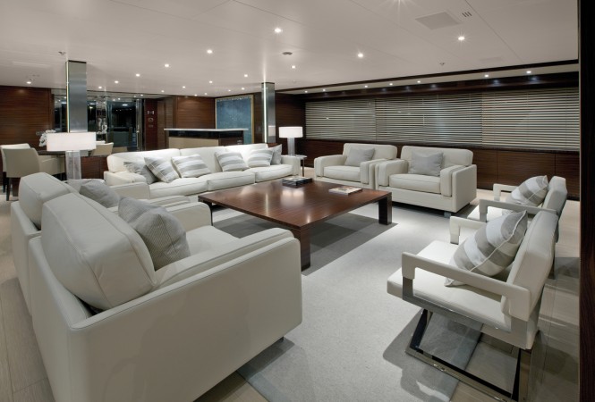 Motor yacht Aldabra - Saloon