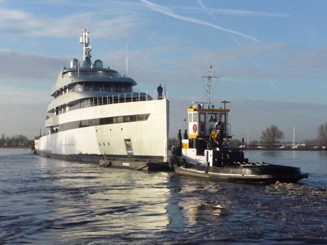 Superyacht Savannah at transport - Photo credit to Feadship Fanclub