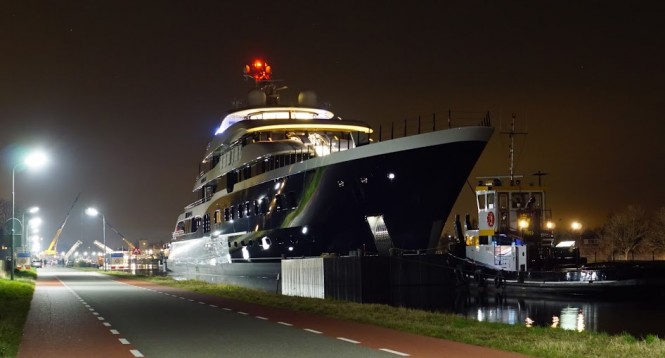 Motor yacht Symphony - Photo by Kees Torn