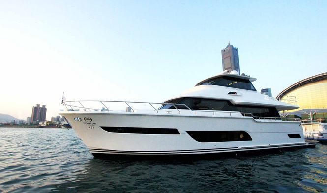Horizon Motor Yacht V72