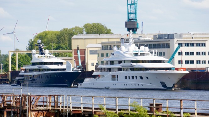 Luxury motor yachts Phoenix 2 and Quantum Blue - Photo by DrDuu