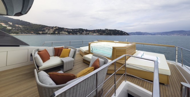 Superyacht SL106 Special Edition - Exterior