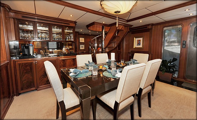 Superyacht VIVIERAE - Dining - Photo credit to Destry Darr Designs