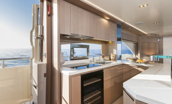 Luxury yacht DOLLY - Galley