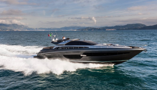 Riva 88 Domino Super Yacht