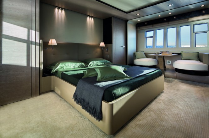 Azimut 83 Yacht master suite is highlighted by the sophistication and space. Photo by Azimut Yachts