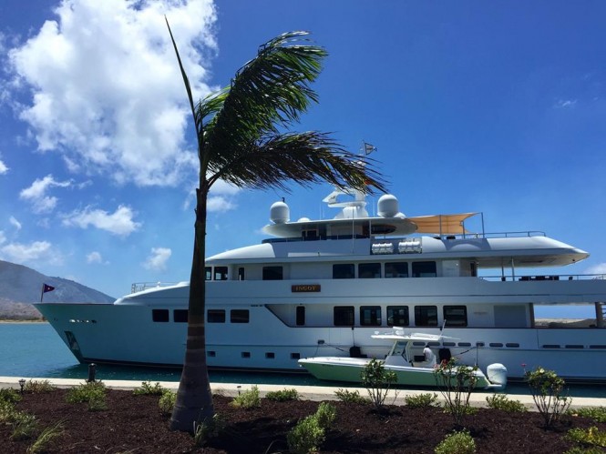 Luxury yacht INGOT - Photo by Christophe Harbour