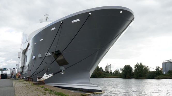 Explorer super yacht ULYSSES - Photo by DrDuu