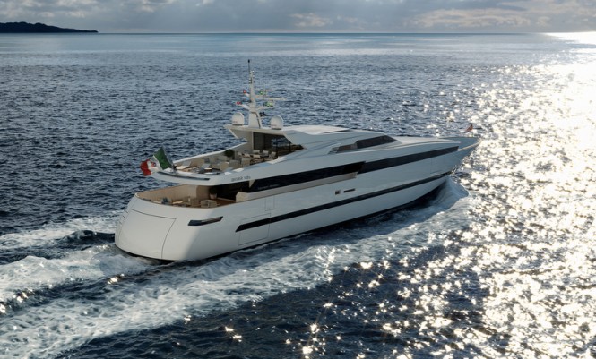 Luxury yacht Akhir 42 project - aft view