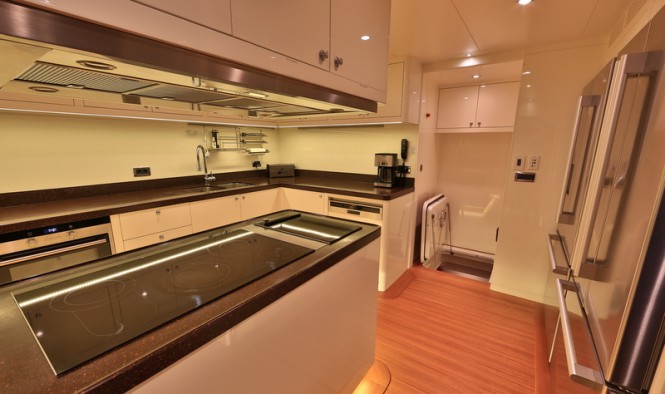 Motor yacht CLARITY - Galley