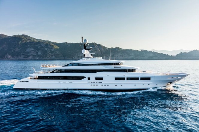 Tankoa S693 mega yacht SUERTE underway