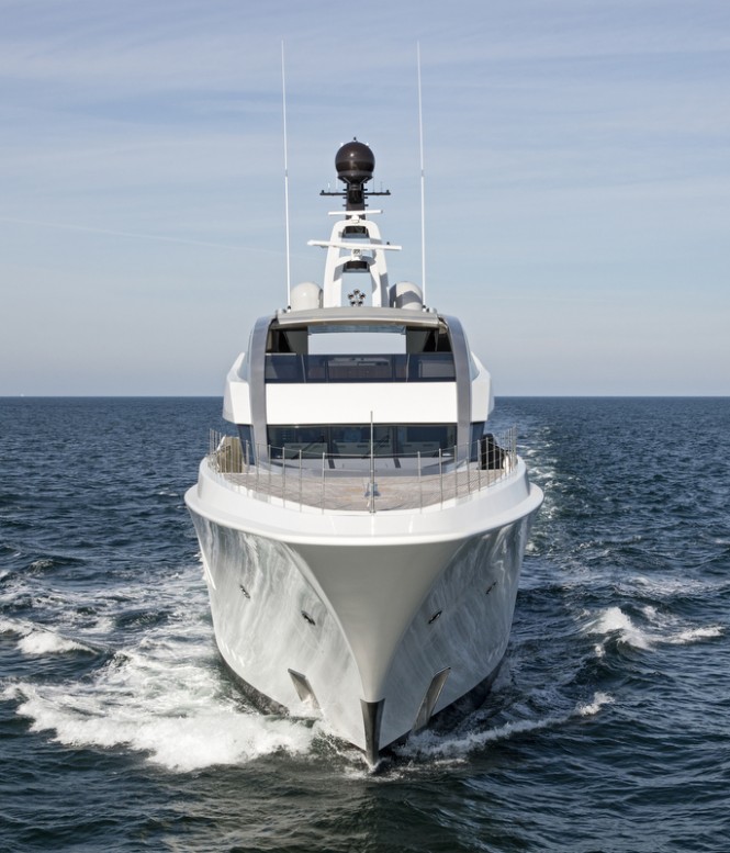 HALO Yacht - front view