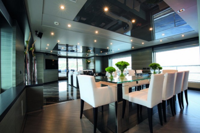 Motor yacht IRON MAN - Dining