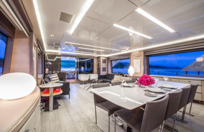 Motor yacht OCEAN DRIVE - Dining
