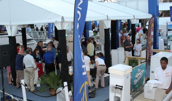 Horizon's stand at FLIBS 2015