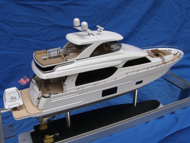 OA 70E Yacht Scale Model - aft view