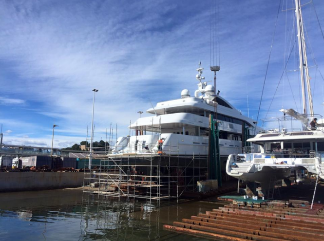 TURQUOISE Yacht - aft view