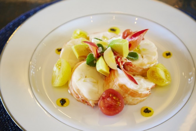 VICTORIA DEL MAR - Photo by David Churchill 