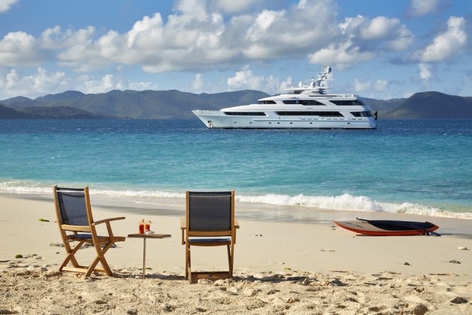 VICTORIA DEL MAR - Photo by David Churchill 