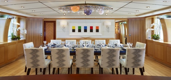 VICTORIA DEL MAR - Photo by David Churchill 