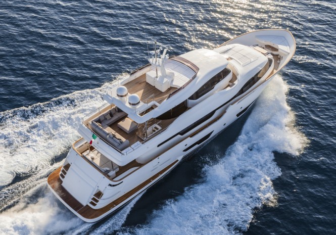 Custom Line Navetta 28 from above