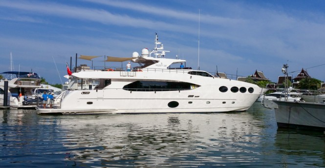 Majesty 105 entering Roayl Phuket Marina in Thailand