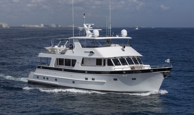 Outer Reef 820 CPMY underway