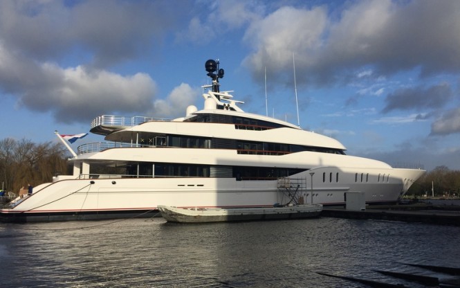 Luxury Yacht VANISH - Image credit to Eidsgaard Design