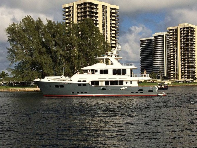 MacGuffin - side view