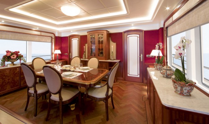 Santa Maria T - Dining