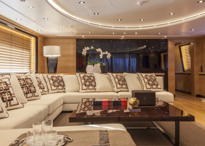 EIGHT - Upper deck saloon