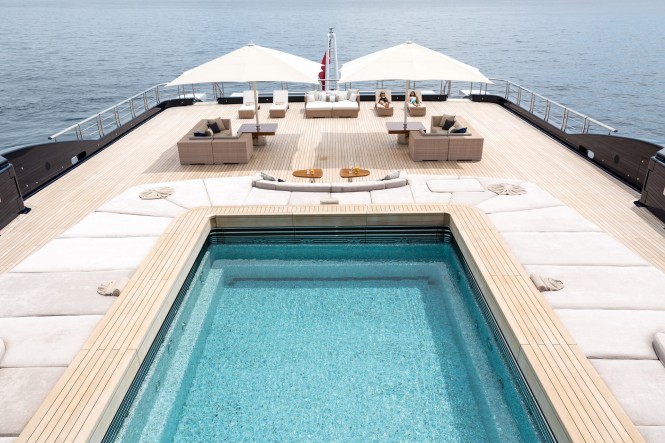 Explorer Yacht LUNA'S Aft Pool