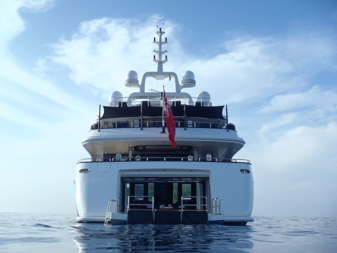 SILVER ANGEL aft view - Photo by Nicolas Benazeth