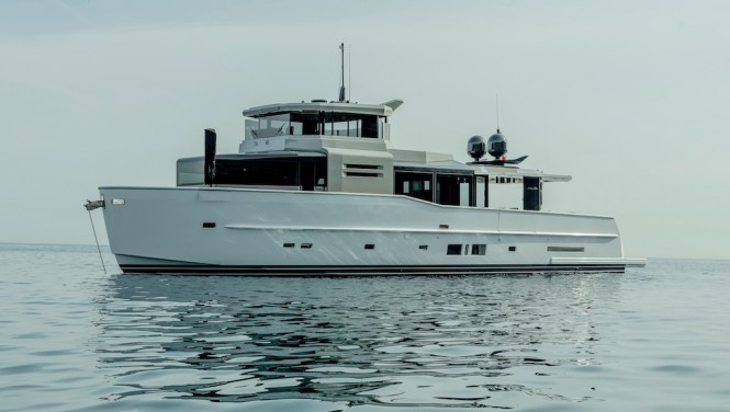 ARCADIA 85 WITH SKY-LOUNGE DELIVERED