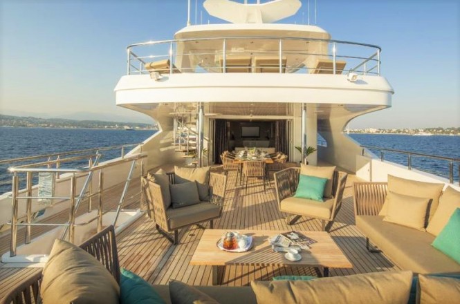 Super Yacht AUSTRALIS