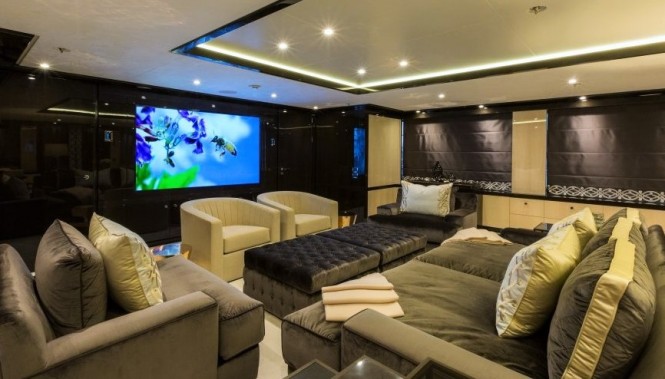 Luxury yacht ELIXIR - Skylounge