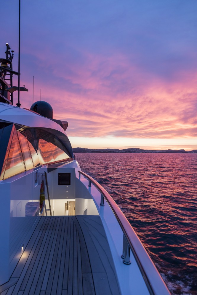 COLUMBUS 40 HYBRID-610