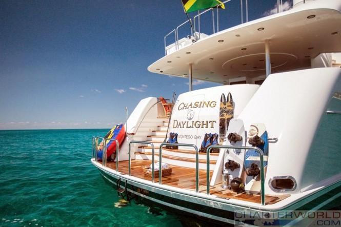 Luxury yacht CHASING DAYLIGHT