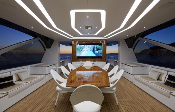 Alfresco dining. Photo credit David Churchill