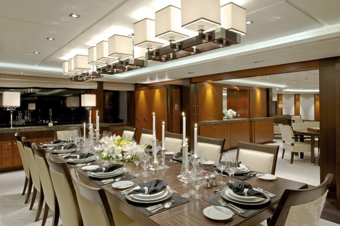 my-huntress-formal-dining