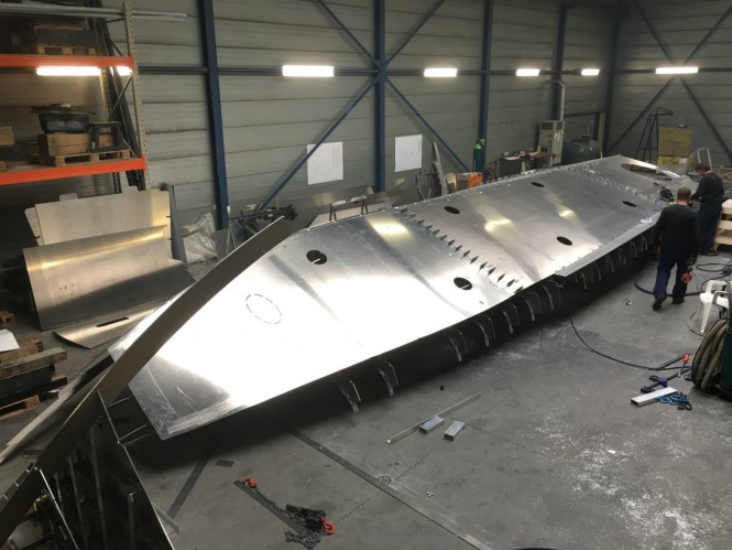 van_der_valk_flybridge_18m